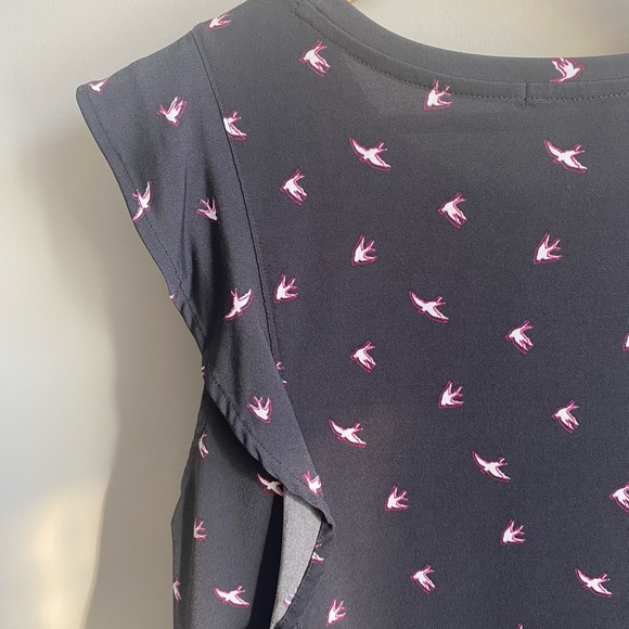 Gently used Banana Republic flutter sleeve top - Picture 5 of 5